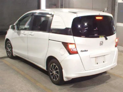Honda Freed Spike