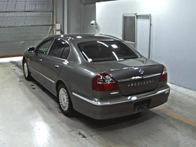 Nissan President