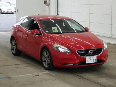 Volvo V40