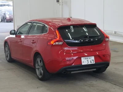 Volvo V40