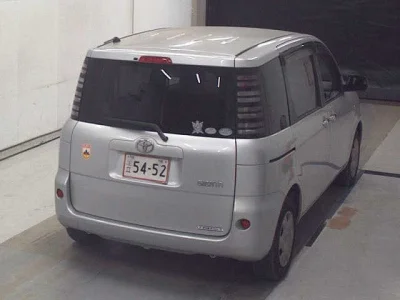 Toyota Sienta