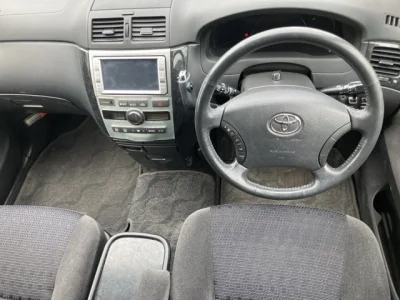 Toyota Ipsum
