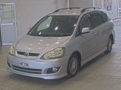 Toyota Ipsum