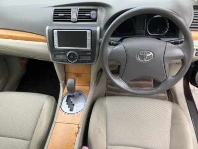 Toyota Premio