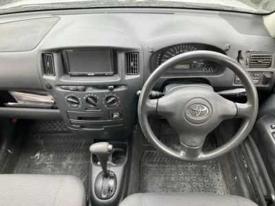 Toyota Succeed