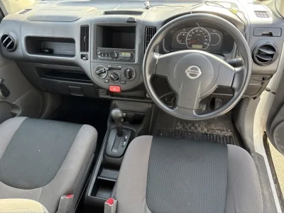 Nissan AD
