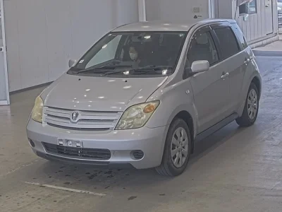 Toyota IST