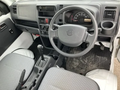 Nissan NT100 Clipper