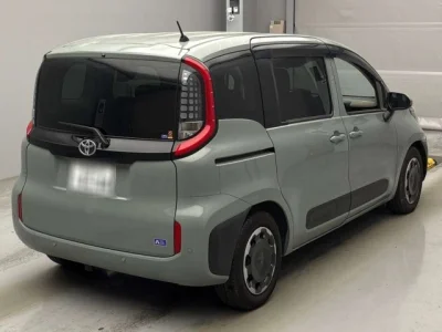 Toyota Sienta