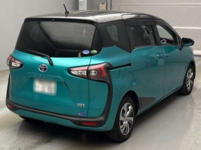 Toyota Sienta