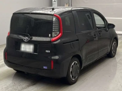 Toyota Sienta