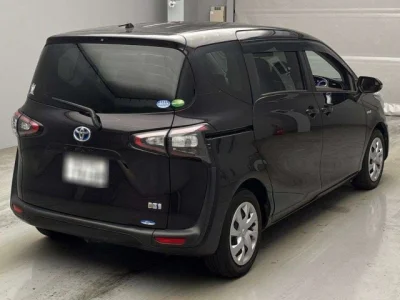 Toyota Sienta