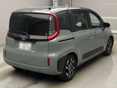 Toyota Sienta