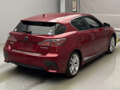 Lexus CT200h