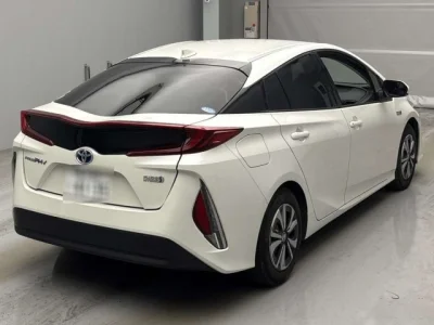 Toyota Prius PHV