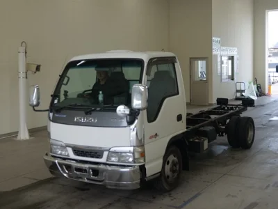 Isuzu Elf