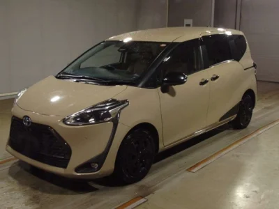 Toyota Sienta