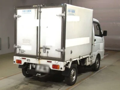 Nissan NT100 Clipper