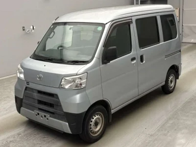 Toyota Pixis Van