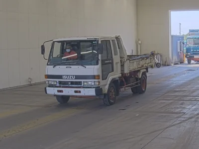 Isuzu Forward