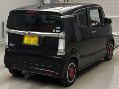Honda N-Box Slash