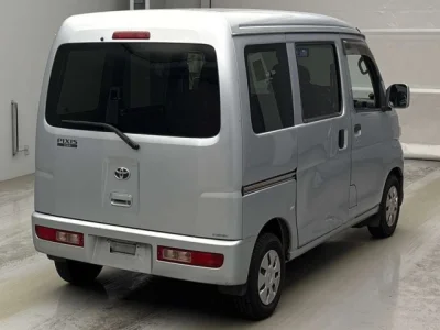 Toyota Pixis Van