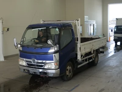 Hino DUTRO