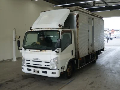 Isuzu ELF