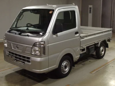 Nissan NT100 Clipper