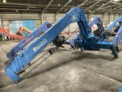 TADANO CRANE