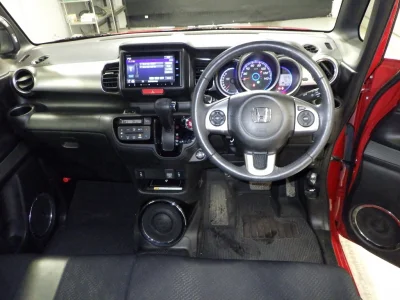 Honda N-Box Slash