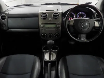 Mazda VERISA