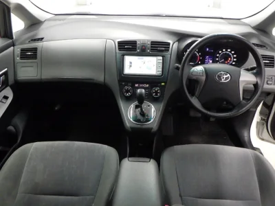 Toyota Mark X Zio