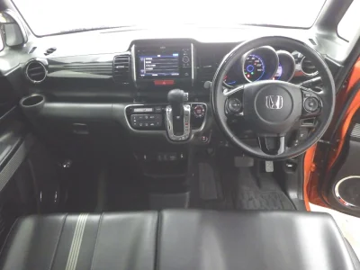 Honda N-Box Slash