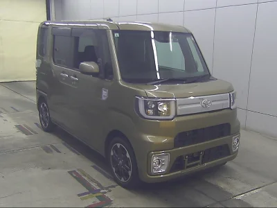Toyota Pixis Mega