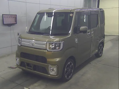 Toyota Pixis Mega