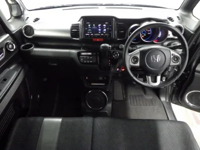 Honda N-Box Slash