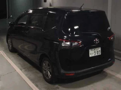 Toyota Sienta