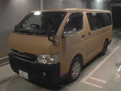 Toyota HiAce Van