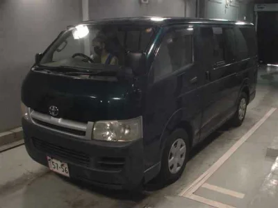 Toyota HiAce Van