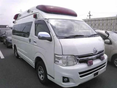 Toyota HiAce Van