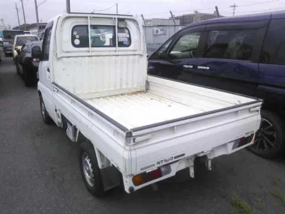 Nissan CLIPPER TRUCK