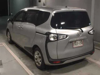 Toyota Sienta