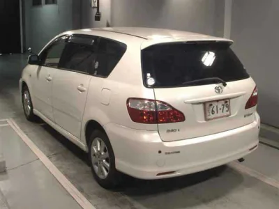 Toyota Ipsum