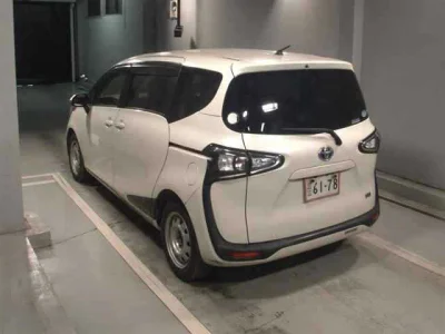 Toyota Sienta