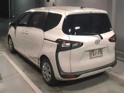 Toyota Sienta