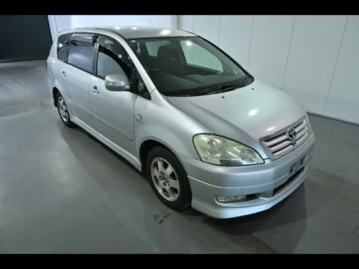 Toyota Ipsum