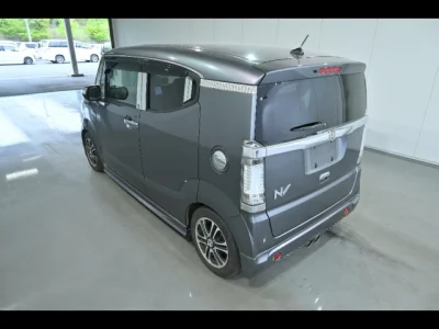 Honda N-Box Slash