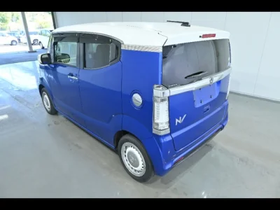 Honda N-Box Slash