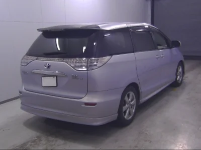 Toyota Estima Hybrid